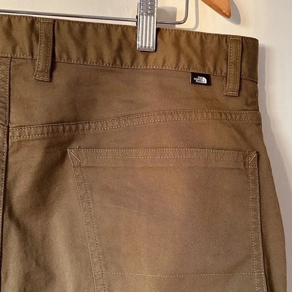 The North Face olive Pants - Size 34W/32L - men’s sprag 5-pocket pants - Picture 6 of 6